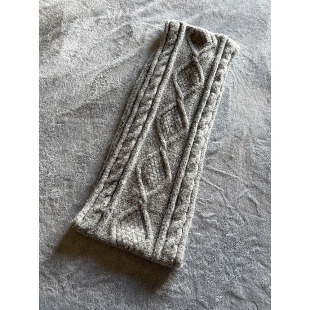 Old Navy Gray Cable Knit Infinity Scarf One Size Chunky Knit Winter - H284